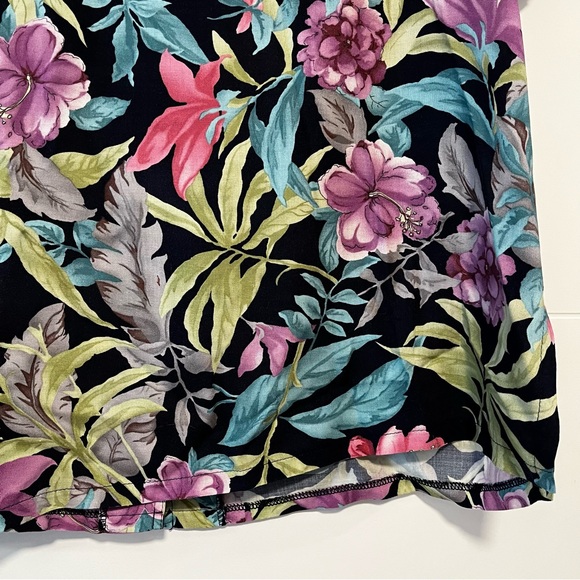 Miller’s | Vintage Hawaiian Button Up Tee - Picture 11 of 14